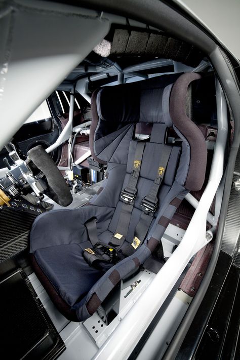 Very impressive seat inside the Lamborghini Huracan GT3 race car Racing Car Seats, Diy Racing Seat, Lamborghini Race Car, Race Car Interior, Best Lamborghini, Race Car Track, Suzuki Swift Sport, Nissan Z Cars, Nascar Cars