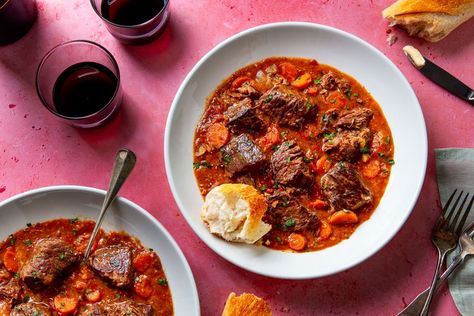 Julia Child's Best Beef Stew Best Beef Stew, Julia Childs, Gross Food, Beef Stew Recipe, Stew Recipe, French Cooking, Plum Tomatoes, Julia Child, Cooked Vegetables