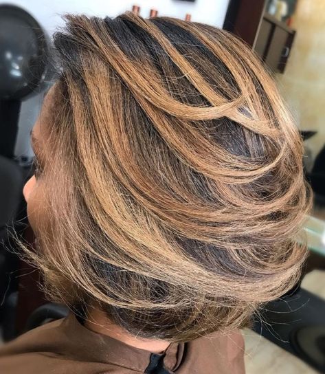 Voluminous Bob For Black Women Light Brown Natural Hair Black Women, Short Weave Hairstyles Sew Ins, Black Women Blonde Highlights, Highlights On Black Women, Bob For Black Women, Voluminous Bob, Blonde Styles, Black Women Hair Color, Bob Haircuts For Black Women