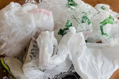 inexpensive attractive easy way to organize all of your plastic bags, how to, organizing, storage ideas Reusable Bags Storage, Plarn Projects, Reuse Plastic Bags, Storing Plastic Bags, Saving The Environment, Organise Your Home, Plastic Bag Storage, Helpful Hacks, Plastic Shopping Bags