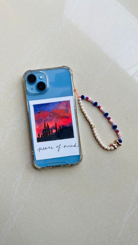 Beaded phone strap Iphone Back Cover Stickers, Cute Polaroid Phone Case Ideas, Mobile Case Aesthetic, Iphone Back Cover Diy, Easy Mobile Cover Painting, Back Cover Art Phone, Phone Covers Handmade, Aesthetic Painting For Phone Case, Handmade Iphone Cases