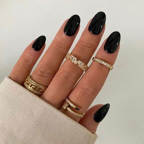 Black Gel Extension Nails, Dark Natural Nails, Dip Black Nails, Black Design Nails Acrylics, Witchy Acrylic Nail, Medium Length Black Nails, Oval Black Nails, Round Black Nails, 2024 Acrylic Nails