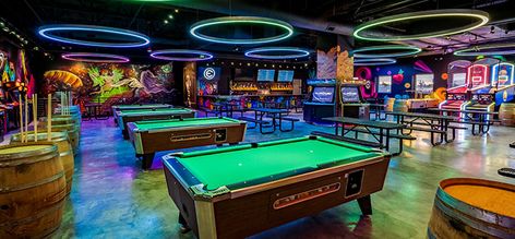 Bar Arcade, Billiards Room Decor, Sport Bar Design, Billiards Bar, Arcade Bar, Gaming Center, Arcade Room, Unique Murals, Game Room Basement