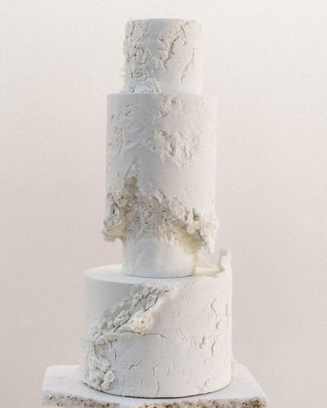 Portugal Wedding Photographer on Instagram: “@womenwedaffair The most beautiful cake I've ever shot! A true piece of art. Send a lot of love to my artist friend @migalha_doce .…” Wafer Flowers, Concrete Wedding, Beautiful Wedding Cake, White Cakes, Classic Wedding Cake, Portugal Wedding, White Wedding Cakes, Modern Wedding Cake, The Lane