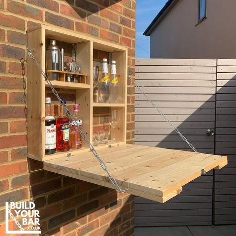 Outdoor Bar Ideas Backyards, Backyard Bar Shed, Bar En Palette, Bar En Plein Air, Pull Down Bar, Balcon Mic, Drop Down Bar, Bar For Home, Diy Outdoor Bar