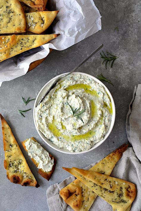 Flatbread Chips, White Bean Artichoke, Friendsgiving Appetizers, Rosemary Sea Salt, Parmesan Crisps, Elegant Appetizers, Wholesome Snacks, Artichoke Recipes, Chef's Kitchen