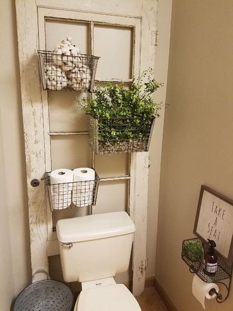 Baie Vintage, Bathroom Farmhouse Style, Small Bathroom Ideas, Bathroom Redo, Old Door, Bathroom Organizer, Old Doors, Rustic Bathroom, Small Bathroom Decor