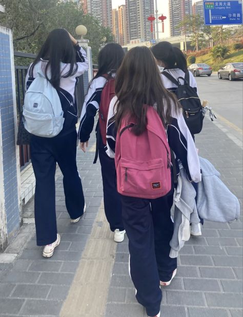 Chinese school uniform china Korean Student, Chica Cool, Three Girls, High School Life, Dream School, Mia 3, Japanese School, China Girl, Loki Laufeyson