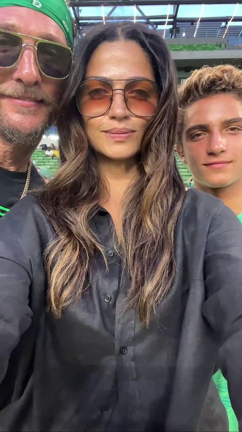 Camila Mcconaughey Hair, Levi Mcconaughey, Kate Hudson And Matthew Mcconaughey, Matthew Mcconaughey Family, Matthew Mcconaughey How To, Camila Mcconaughey, Matthew Mcconaughey Camila Alves, Matthew Mcconaughey Dallas Buyers Club, Austin City Limits Festival