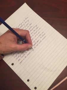 Correct positioning for left-handed writers to obtain the forward slant. Left Handed Aesthetic, Left Handed Cursive, Left Handed Cursive Worksheets, Left Hand Writing Practice, Left Hand Writing, Cursive Handwriting Sheets, Left Handed Writing, Cursive Practice Sheets, Calligraphy Worksheets