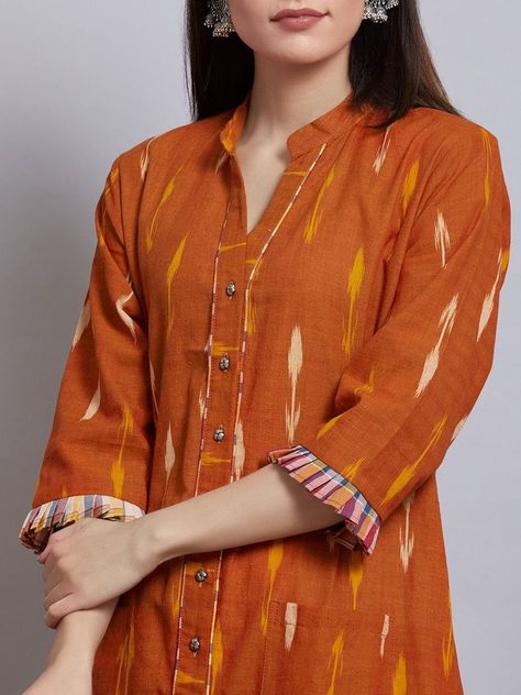 Printed Kurti Designs, Indian Kurti Designs, Churidar Neck Designs, Kurti Sleeves Design, New Kurti Designs, Churidar Designs, Designer Kurti Patterns, Simple Kurti Designs, Salwar Designs