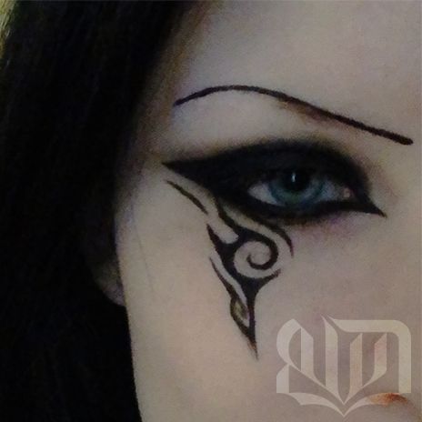 Amazing Eyeliner Looks, Warrior Eyeliner, Cybergoth Eyeliner, Alternative Graphic Liner, Barbed Wire Eyeliner, Spiky Eyeliner, Gothic Graphic Eyeliner, Skull Eyeliner, Swirly Eyeliner