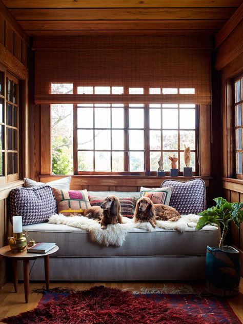 A Historic Craftsman Built In 1915 In The Berkeley Hills - Decoholic Greenwich Village Apartment, Commune Design, Berkeley Hills, Berkeley Homes, Craftsman Interior, Los Angeles Design, Isamu Noguchi, New York Apartment, Architectural Digest