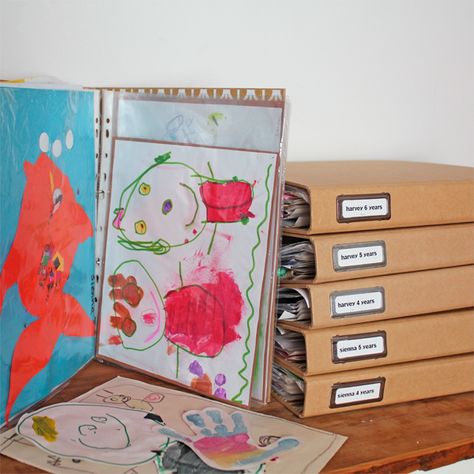 A4 artworks and smaller can be easily filed away to create memory books that will be fun to leaf through for years. Organize by child and age and enjoy seeing their talents develop. Storing Kids Artwork, Save Kids Artwork, Kids Artwork Storage, Organizing Kids Artwork, Photo Organization Storage, Art Organizer, Memory Artwork, Art Display Kids, Childrens Artwork