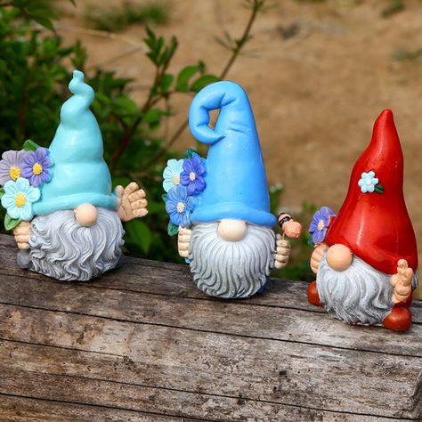 Porch Ornaments, Doll Garden, Garden Gnomes Statue, Art Christmas Gifts, Gnome Statues, Gnome Ornaments, Garden Backyard, Garden Gnome, Garden Statue