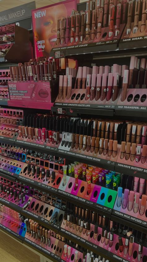 Makeup Guru Aesthetic, Beauty Guru Aesthetic, Ulta Beauty Aesthetic, Makeup Store Aesthetic, Makeup Items Aesthetic, Ulta Aesthetic, Makeup Collection Aesthetic, Makeup Wallpapers Iphone, Teen Wallpapers