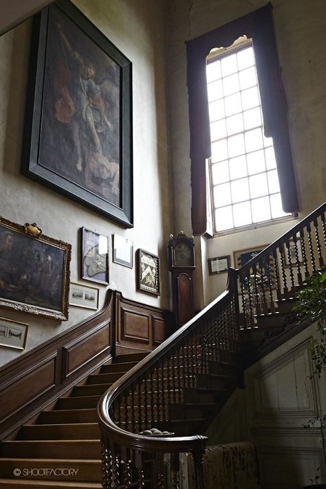 Framlingham, Suffolk. Elizabethan manor house | Inside the Manor ... Dark Academia House, Manor Aesthetic, Academia House, Manor House Interior, English Manor Houses, Dream Future, English Manor, English Country House, Manor House