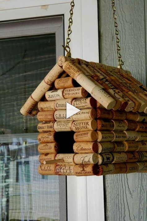 ++ If you love DIY projects...ing wine corks is an excellent way. They are collected after each party with family and friends tiled shower ideas, tile shower ideas walk in small, tile shower ideas green, tile shower ideas blue..!! Wine Cork Birdhouse, Wine Cork Diy Crafts, Wine Cork Diy, Wine Cork Art, Handmade Birdhouses, Cork Art, Wine Cork Crafts, Garland Christmas, Christmas Potpourri