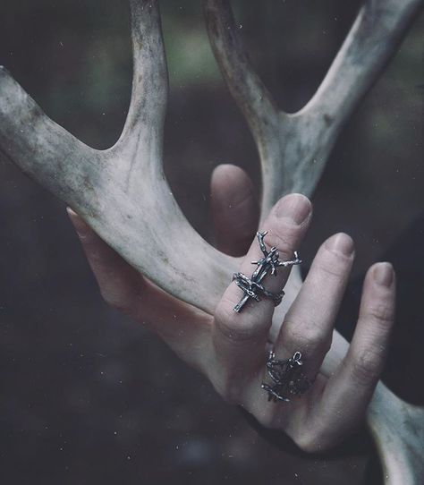 Images Terrifiantes, Viking Aesthetic, Yennefer Of Vengerberg, The Darkling, Witch Aesthetic, Fantasy Aesthetic, Norse Mythology, Greek Gods, Character Aesthetic