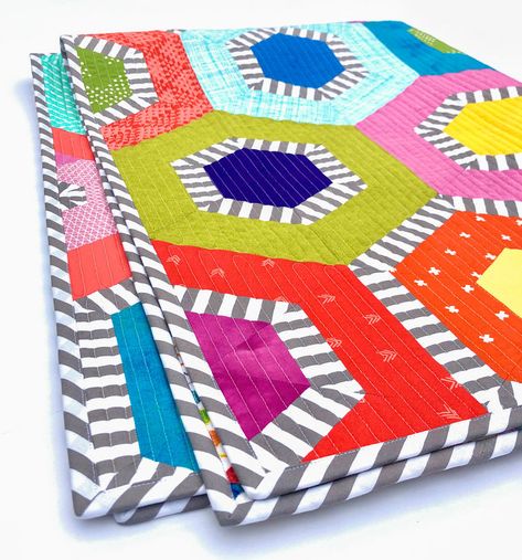 One Quilt, Two Looks Octagon Quilt, Crumb Quilts, Hexagon Quilting, Hexie Quilts Patterns, Jordan Fabrics, Triangle Quilts, Hexagon Quilts, Bright Quilts, Hexie Quilt