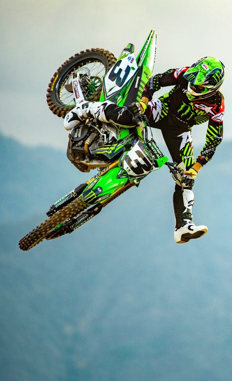 Motocross Outfits, Eli Tomac, Kawasaki Dirt Bikes, Xperia Wallpaper, Ktm Dirt Bikes, Yamaha Dirt Bikes, Bike Artwork, Motocross Love, Cool Dirt Bikes