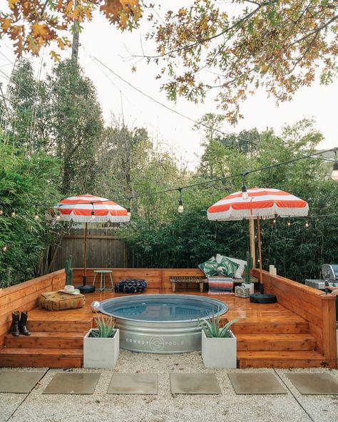 Cowboy Pool Deck Ideas, Cowboy Swimming Pool, Cowboy Pool Deck, Cowboy Pool With Deck, Stock Tank Deck, Cowboy Pool Ideas, Cowboy Pools, Small Pool Design Ideas, Stock Tank Pool Ideas