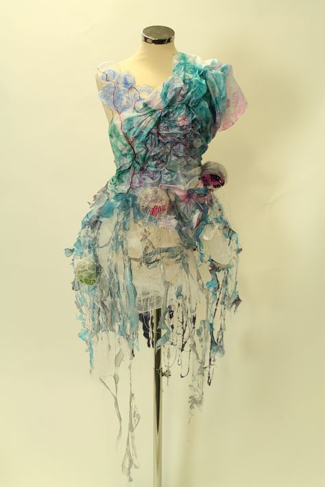 Jelly fish dress Jelly Fish Body Adornment, Gcse Textiles Final Piece Ideas, Fish Inspired Fashion, Fish Textiles, Jelly Fish Design, Sea Textiles, Sea Inspired Fashion, Textiles Gcse, Sea Fashion