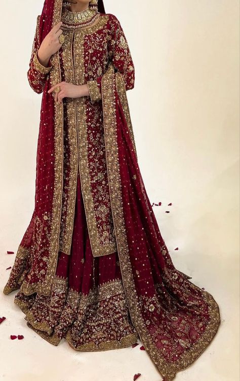 Nikha Dresses Pakistani Bridal, Mehroon Bridal Lehngas Pakistani, Wedding Bridal Dresses Pakistani, Red Bridal Lehenga Pakistani Wedding Bride, Pakistani Wedding Outfits Bride, Walima Look Bridal, Barat Dresses Pakistani Bridal Lehenga, Pakistani Bridal Wear Red, Pakistani Bride Dress