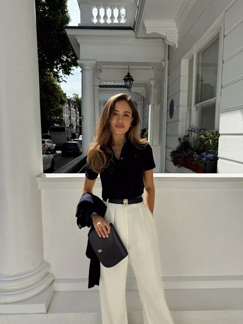 Old Money Fits, Adrette Outfits, Effortless Chic Style, Style Parisienne, Office Fits, Old Money Fashion, Old Money Outfit, Money Fashion, Money Outfit