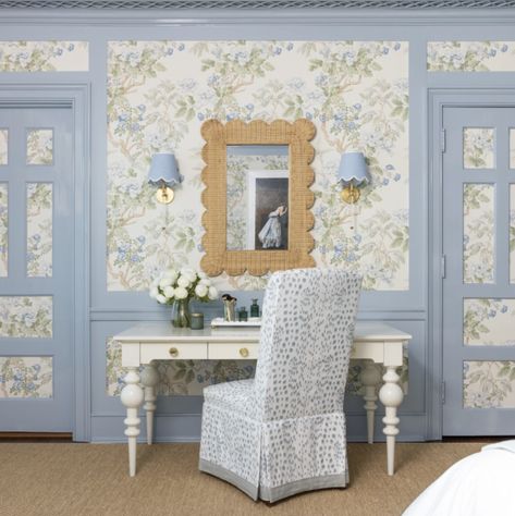 Millennial Design, White Arrangement, Light Blue Wallpaper, Scalloped Mirror, White Ranunculus, Grand Millennial, Sandberg Wallpaper, Garden Suite, Go Wallpaper