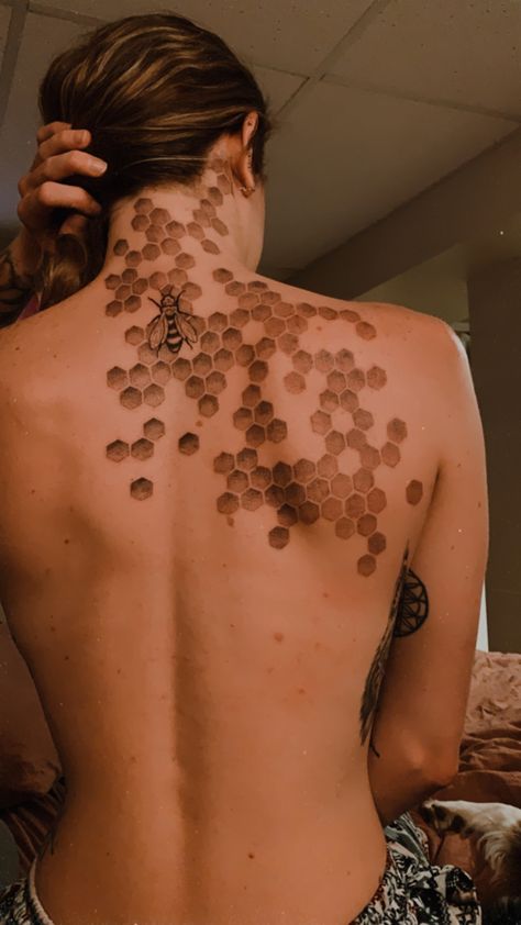 Honeycomb Back Tattoo, Honeycomb Tattoo Neck, Bees Nest Tattoo, Beehive Tattoo Sleeve, Honey Comb Neck Tattoos, Honey Combs Tattoo, Unique Stomach Tattoos, Bee Hive Tattoos, Honeycomb Neck Tattoo