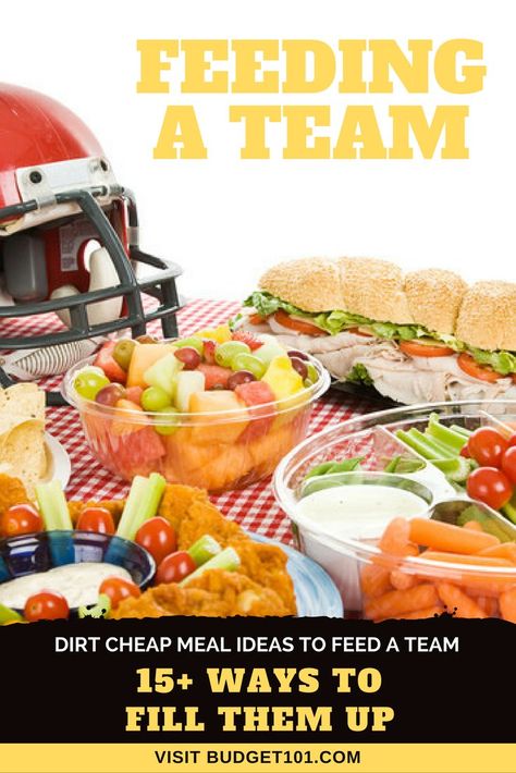 How to Feed a Football Team- Literally! Food For Baseball Games, Football Team Lunch Ideas, Volleyball Team Lunch Ideas, Team Sandwich Ideas, Meals For A Football Team, Meals For Basketball Team, Football Team Dinners High School Ideas, Football Team Dinner Ideas Meals, Football Team Food Ideas