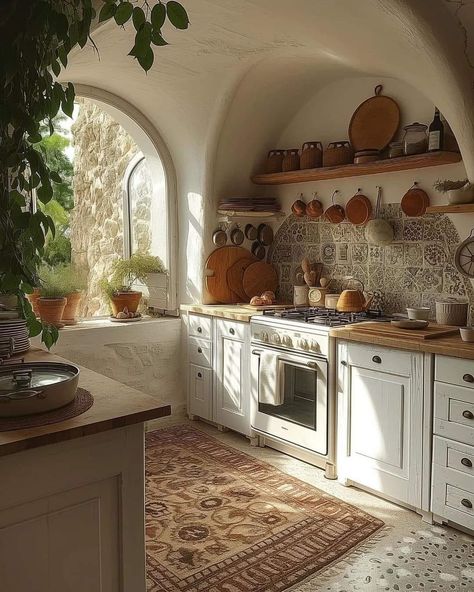 Spanish Style Kitchen, Desain Pantry, Interior Design Per La Casa, Italian House, Dream Life House, Casa Vintage, Italian Home, Dream House Rooms, Dream House Interior