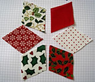 Christmas Quilting Projects, Christmas Patchwork, Christmas Sewing Projects, Christmas Quilt Patterns, Holiday Sewing, Quilted Christmas Ornaments, Patchwork Quilting, Fabric Ornaments, Fabric Christmas Ornaments