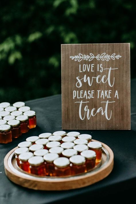 Honey wedding favors produced in North Carolina. Western Wedding Favors, Boho Wedding Favours, Wedding Favour Jars, Honey Favors, Honey Wedding Favors, Honey Wedding, Honey Diy, Wildflower Honey, Wedding Favors Fall