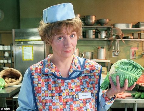 British Tv Comedies, Victoria Wood, 90s Sitcoms, Keeping Up Appearances, British Comedy, British Tv, Vintage Tv, Comedy Tv, Old Tv