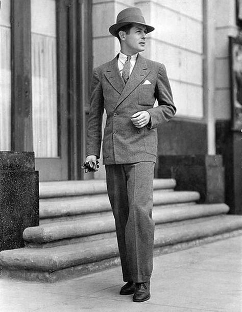 Vintage Male Fashion – 22 Stunning Snapshots of Street Gentlemen in the 1930s Oud Hollywood, 1930s Mens Fashion, 1930s Outfits, 1930s Men, Style Gentleman, Robert Montgomery, Americana Vintage, Der Gentleman, A Man In A Suit