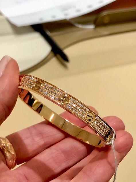 Expensive Jewelry Luxury Bracelets, Cartier Love Bracelet Stack, Love Bracelet Stack, Bracelet Cartier, Bvlgari Jewelry, Expensive Jewelry Luxury, Accesories Jewelry, Luxury Bracelet, Luxe Jewelry