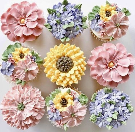 Garden Cupcakes, Flower Desserts, Frosting Flowers, Spring Cupcakes, Express Emotions, The Language Of Flowers, Pretty Cupcakes, Cupcake Cake Designs, Floral Cupcakes