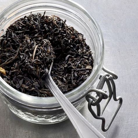 Use black tea to lift the scent from your rugs. Uses For Tea Bags, Raspberry Ice Tea Recipe, Tea Cakes Southern, Apple Tea Cake, Chocolate Tea Cake, Cinnamon Tea Cake, Raspberry Iced Tea, Tea Cake Cookies, Lemon Tea Cake