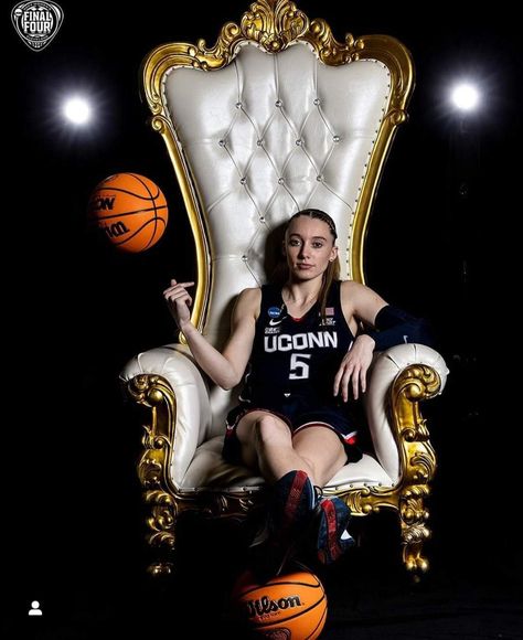 Pagie Bueckers Pfp, Pagie Bueckers Wallpaper, Page Bueckers, Paige Bueckers Wallpaper, Basketball Gf, Paige Buekers, Pagie Bueckers, Basketball Pictures Poses, Uconn Basketball