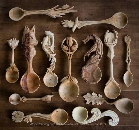 Christmas Woodworking, Art Sculpture En Bois, Hand Carved Wooden Spoons, Hantverk Diy, Wood Spoon Carving, Love Spoons, Carved Spoons, Woodworking Projects That Sell, Wood Spoon