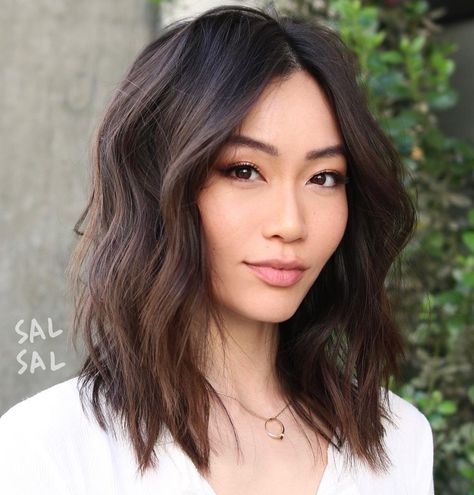 30 Trendiest Asian Hairstyles for Women to Try in 2021 - Hair Adviser Shoulder Length Hair, Thick Hair, Fine Hair, Asian Hairstyles, Asian Hair, Length Hair, Shoulder Length, Thick Hair Styles, Womens Hairstyles