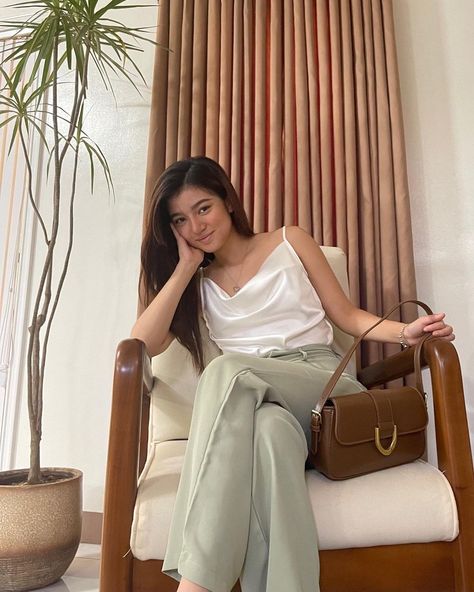 Belle Mariano Outfit, Belle Mariano, Donny Pangilinan, Celebrity Outfits, New Wardrobe, Fitness Inspo, Fancy Dress, Classy Outfits, Fashion Week