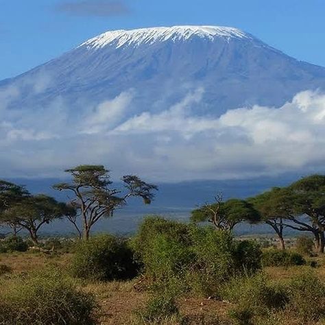 Mount Kilimanjaro Photography, Mt Kilimanjaro Photography, Hiking Kilimanjaro, Mountain Kilimanjaro, Kilimanjaro Mountain, Kilimanjaro Climb, Outfit Ideas Work, National Geographic Expeditions, Travel Outfit Ideas