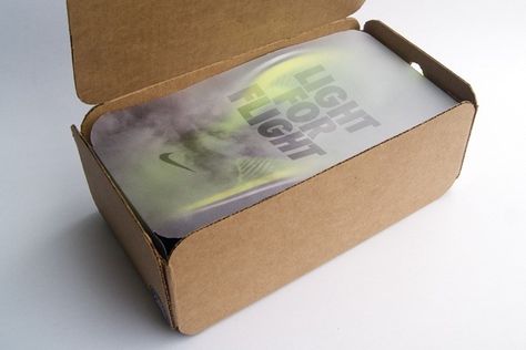 Nike Light for Flight Pack Sneaker Packaging, Shoe Packaging, Shoe Box Design, Parma Italy, Nike Flyknit Racer, Luxury Packaging Design, Sneakers Box, Flyknit Racer, Seed Kit