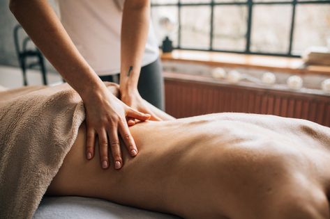 In this article, we list the benefits of in-home massage and why it is a superior choice for those seeking tranquility and restoration. The post Benefits of In-Home Massage: Elevating Your Wellness Journey appeared first on Style Vanity. Message Therapy, Home Massage, Healthy Heart Tips, Prenatal Massage, Licensed Massage Therapist, Trigger Point Therapy, Wellness Massage, Professional Massage, Sports Massage