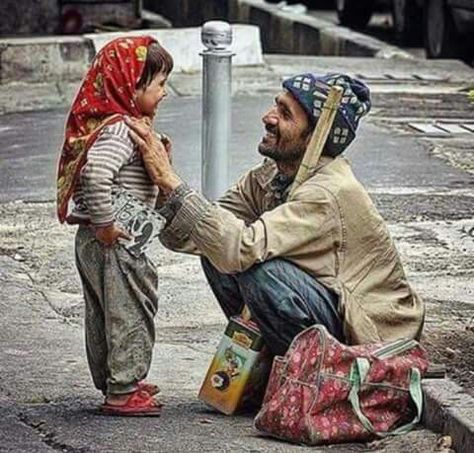 Poor but happy Poor Family, Poor Children, Poor People, People Of The World, People Photography, Pics Art, Rumi, Life Photography, People Around The World