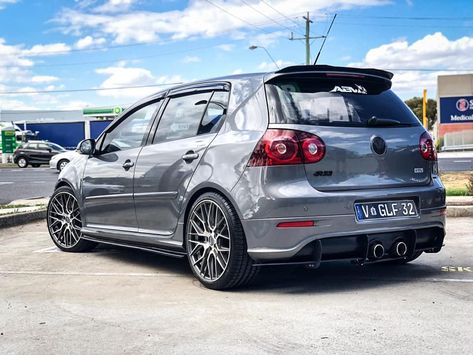 Golf Mk5 R32, Golf 5 Tdi, Vw Golf R32 Mk5, Golf 5 R32, Vw Golf Wallpaper, Golf Wallpaper, R32 Golf, Golf 5 Gti, Vw Golf Tdi