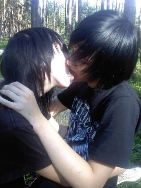 Cute Emo Couples, Me And My Bf, Emo Couples, Emo Pictures, Emo People, Emo Boyfriend, Emo Love, Scene Boys, Emo Men